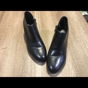 Easy Spirit Black Wedge Ankle Bootie